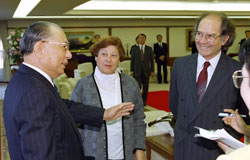 Dr. Esquivel (right) and Mr. Ikeda (left) at the Soka International Friendship Hall, Tokyo, in December 1995
