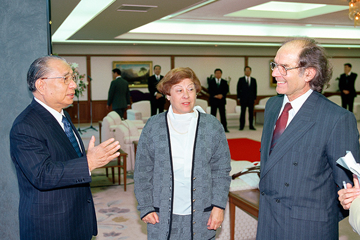Daisaku Ikeda recounts Adolfo Perez Esquivel’s courageous stand against the Argentine dictatorship