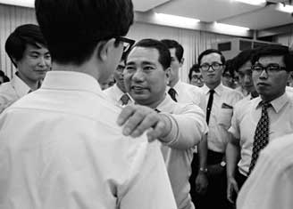 池田认为一个人自身的变革就是改变社会的关键
