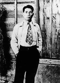 1949年，池田一边在户田的出版社担任少年杂志的主编，一边就读夜校
