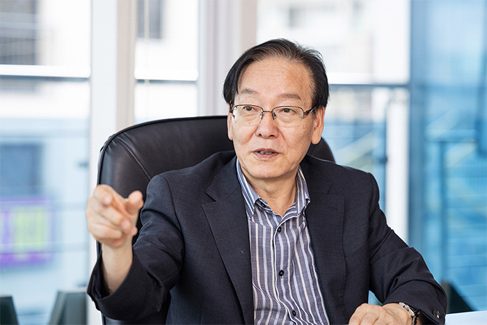 權贊晧教授的訪談，他探討池田大作會長的人本主義之和平思想以及韓國創價學會如何對該國的教育、對話以及青年參與帶來日益增進的影響。