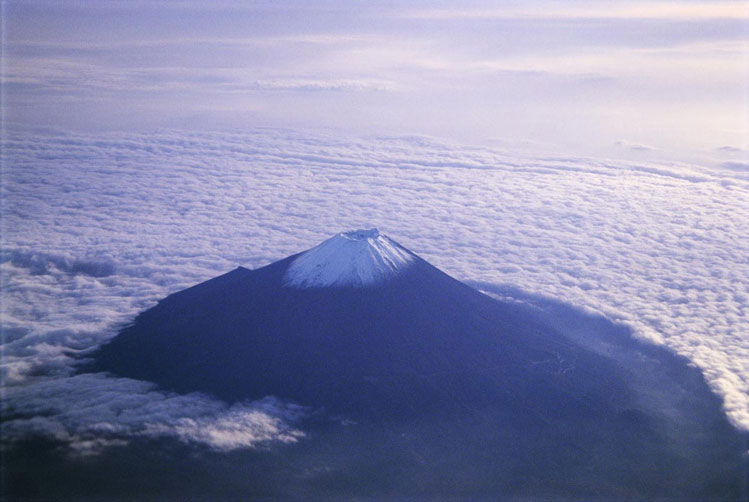 <b></b> 日本，富士山 (2000年11月)