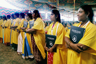 Universidad Femenina Soka-Ikeda de Artes y Ciencias, fundada por Sethu Kumanann (India, 2005)